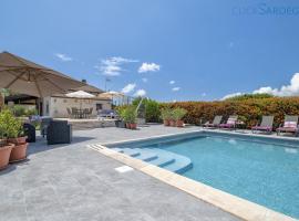 ClickSardegna Villa Lavinia con piscina e accesso alla laguna Calich, hôtel à Casa Linari