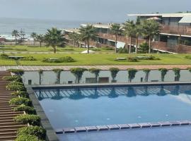 Nice appartement pool & sea view, hotel u gradu 'Dar Bouazza'