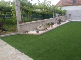 Casita con encanto entre viñedos, hotel u gradu Kambados