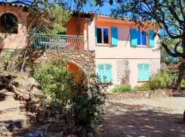 Villa Les Trois Chênes, piscine privée & vue mer sur Golfe de Saint Tropez