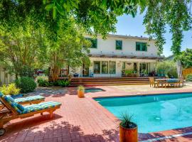Novato Getaway: Pool, Hot Tub, Near SF Bay!, Hotel in Novato
