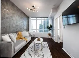 Charming 1BR and Den in Downtown Toronto with Balcony
