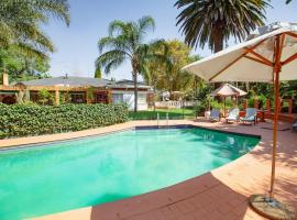 Golden Candle Guest House, hotel en Roodepoort