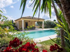 Villa Syracuse - Chambre privée avec piscine et jardin、コゴランのホテル