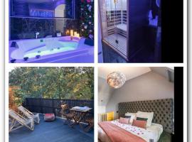 Sauna, jacuzzi, terrasse et parking, hôtel à Rouen près de : Côte Sainte-Catherine