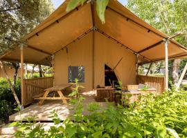 Camping Campo dei Fiori - Glamping4all, hotel Vadában