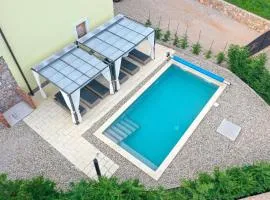 Holiday Home Tos