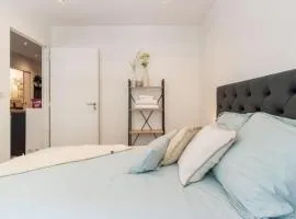 "Le petit bonlieu" au centre ville et à 300 m du lac