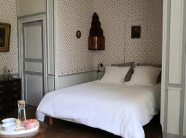 Le boudoir de Yaya, hotel in Cosne Cours sur Loire