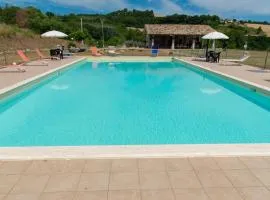 L'Aurora B&B - Rural Villa With Private Pool & Panoramic View Near Montelparo