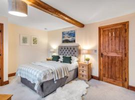 The Woodrow Cottage, holiday home in Cawston