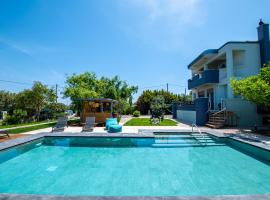 Infinity Premium Villas Private Pool 3 Bedrooms 5 Bathrooms 2 Kitchens, vila di Kos