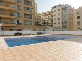 Imperio - Pool & Terrace by HD PROPERTIES, hotel s bazénem v destinaci Quarteira