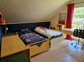 Petite chambre près du circuit