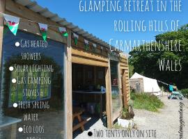 Calon Y Goedwig Glamping, hotel with parking in Llandovery