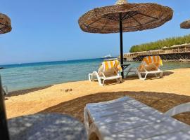 Moon Beach Resort Hurghada, отель в Хургаде