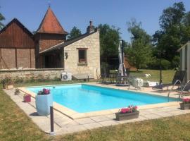 Cottage chaleureux situé en pleine nature !, hotel a Vuillery
