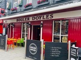 Bugler Doyles Bar & Townhouse, gistiheimili í Wexford