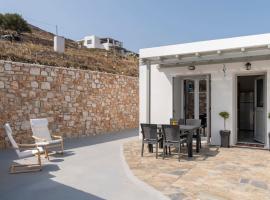 Parikia's Sunlight 2bedroom House, vacation home in Krotiri