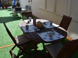 Casa Vacanza a Maria Pia, מלון באלגרו