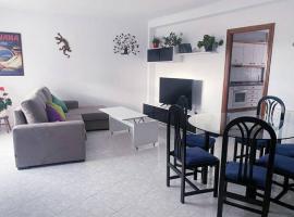 Piso vistas al mar 2. Playa Aguete. Rías Baixas, hotel in Marín