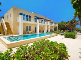 Villa Caymanas by Grand Cayman Villas & Condos, hotell i Old Man Bay