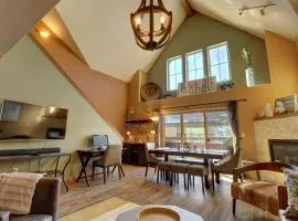 E8 Drake Landing 2Br Loft condo