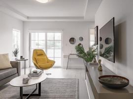 Dahlia - The Designer Townhome, holiday home in Lake Worth