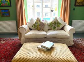 Spacious Georgian Apartment, Central Barnard Castle., hotel en Barnard Castle