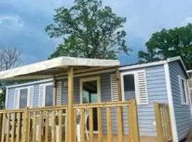 Bungalow charmant à Argences en Aubrac avec piscine