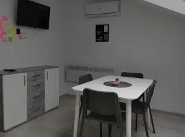 Hill apartman - MAKSIMIR Rebro