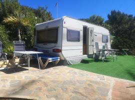 Roca Caravan, kamp sa luksuznim šatorima u gradu Estepona