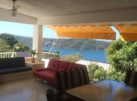 Hermosa Casa Lomas del Marques Diamante, rumah liburan di Acapulco