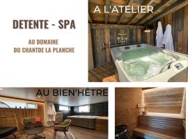 Domaine du Chant de la Planche - SPA - Hautes Vosges, hotel u gradu Saulxures-sur-Moselotte