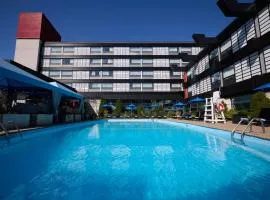 Hotel Ruby Foo's