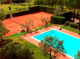 Residence La Villa, serviced apartment in Montescudaio