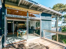 The Island Treehouse, hotel with parking in Omiha