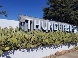 Thunderbird Hotel, hotel pogodan za kućne ljubimce u gradu Marfa