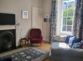 Georgian townhouse in centre of Perth, pet-friendly hotel in Perth