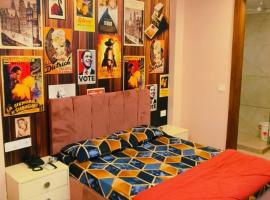 Vinanda Home Stay, hotel near Hauz Khas Village, New Delhi