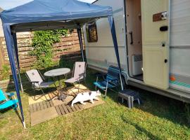 Mauboisin, tented camp en Mesves-sur-Loire