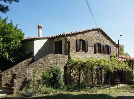 Lovely estate not far from Florence with olives trees, Hotel in Poggio Alla Croce