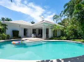 Delray Pool Home - 5 Minutes to Beach!