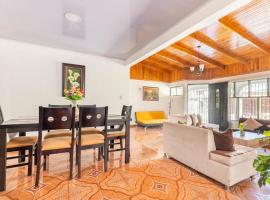 Villa Dreams Irazu, villa in Cartago