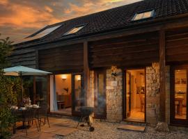 Dorset Holiday Barns, holiday home in Sherborne