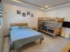 TuloMir #A 뚤로미르 행복한 4인실, апартаменти у місті Моалбоал