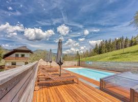 Homestead Metul Pool Suite 1 and 2 - Happy Rentals, hotel in Luče