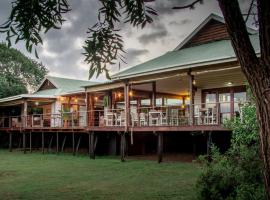 Hluhluwe River Lodge، فندق بالقرب من محمية بونامانزي غيم الخاصة، هلوهلوي
