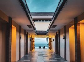 RedDoorz at Homa Resort Hotel, hotel v destinaci Camotes Islands