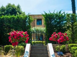 Azalea Villa Sani with Outdoor Hot Tub, Sani Luxury Villas Collection, hotel with hot tubs in Sani Beach